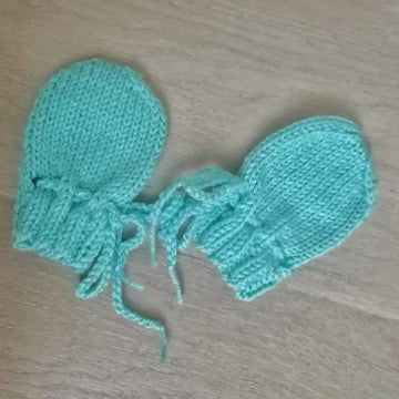 Newborn Knit Baby Mitts