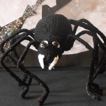 FREE Halloween Spider Family knitting pattern