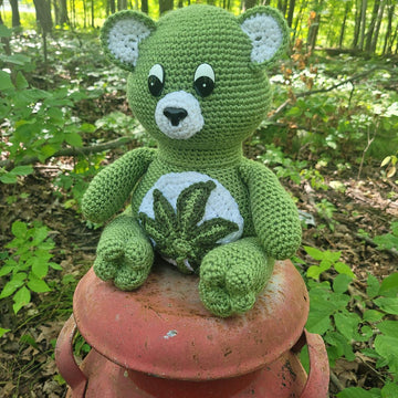 Mary Jane Leaf Stash Jar Bear