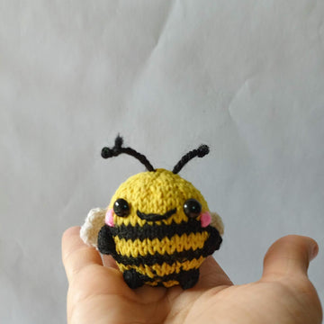Mini Bees (Keychain)