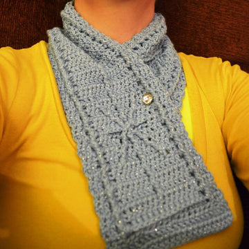 Flakey Scarflette