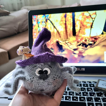 Crochet spider