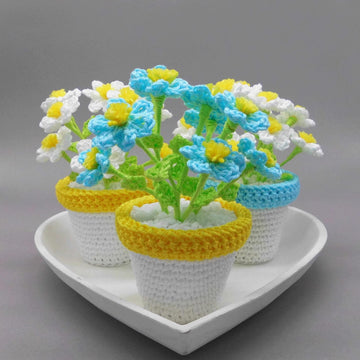 Little flower happiness crochet decoration very simple from scraps of yarn