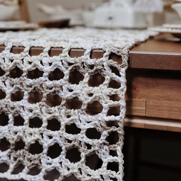 The Lichen Table Runner