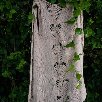 Deltoid Leaf Vest