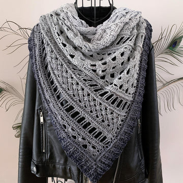 Triangular Scarf "Endeis"