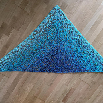 Triangular scarf "Perimede"