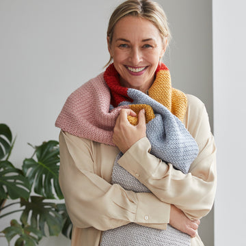 Blanket Scarf - Knitting Pattern For Women in Debbie Bliss Cashmerino Chunky by Debbie Bliss