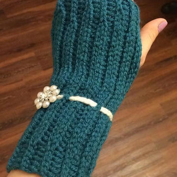 "Knit-Look" Fingerless Gloves