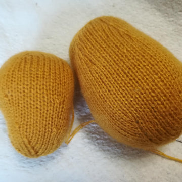 Toy knitting patterns - Knit your Winnie the Pooh and Piglet based on the book