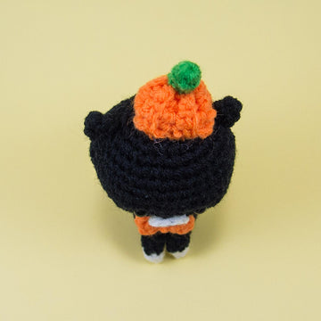 Pumpkin the Cat Amigurumi