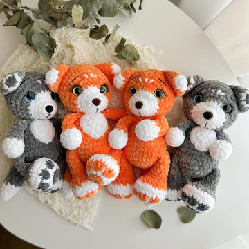 Fox and wolf toy