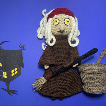 Witch in Tub amigurumi