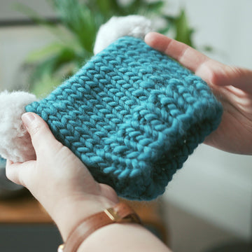 Super Chunky Double Pom-pom Hat