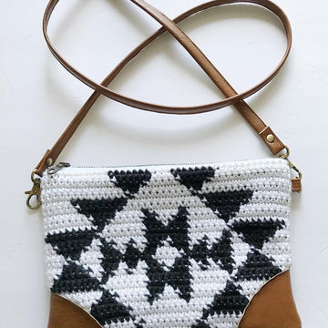 The Clara Clutch