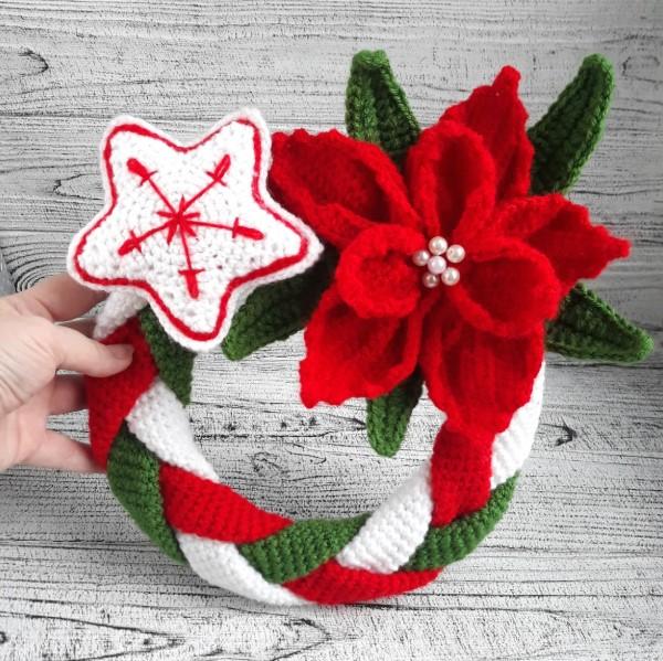 Crochet Christmas Wreath Pattern: Poinsettia & Stars (PDF Pattern)
