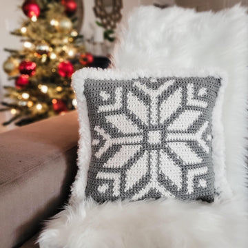Nordic Snowflake Pillow Cover