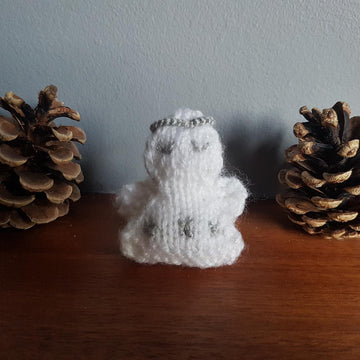 Little Knitted Angel