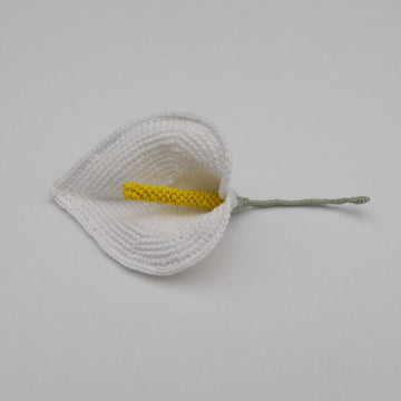 Calla Lily Crochet Pattern – Realistic Floral Design
