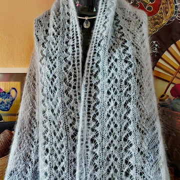 Leaf Lace Wrap