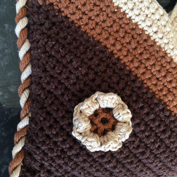 Chevron V bag