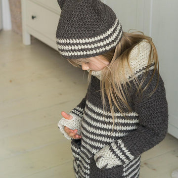 Tigger Cat Sweater and Hat Set