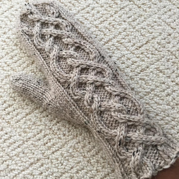 Killarney Cabled Mittens