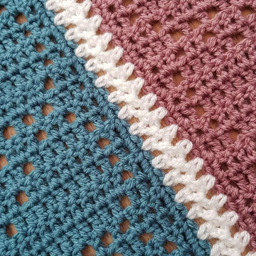 Stacked Hearts Blanket - US Terms