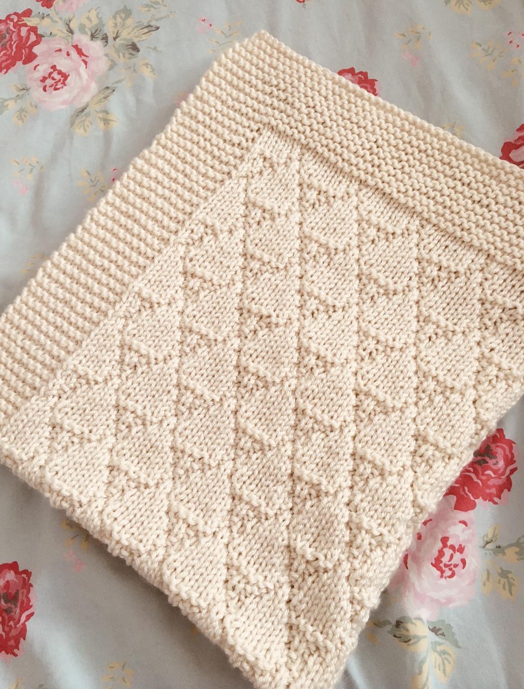 Half Diamond Blanket