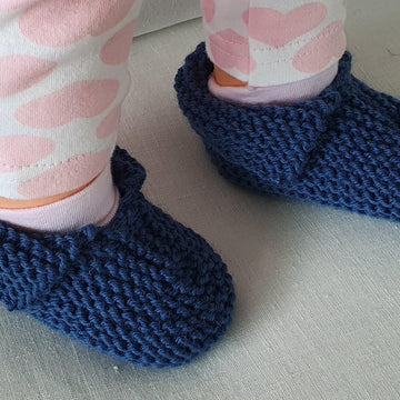 Cynthia - 8ply baby shoes or slippers