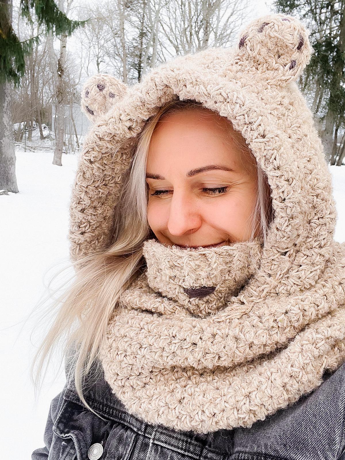 Jacob hooded cowl