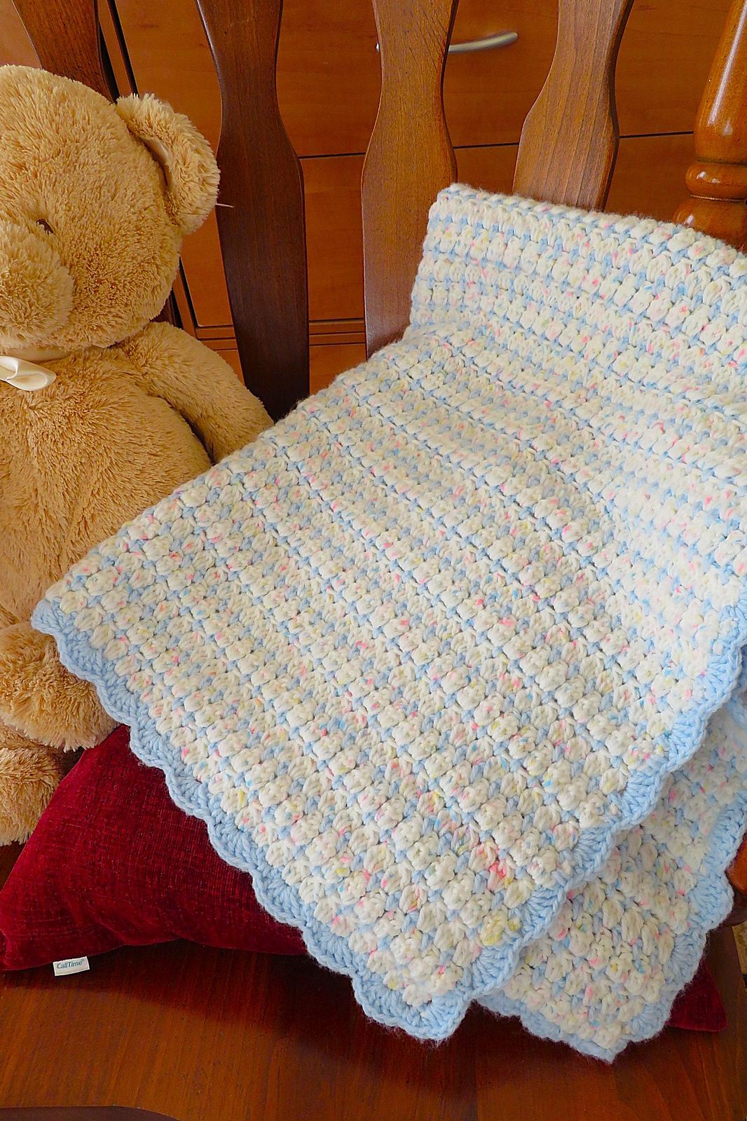 Soft Cluster Baby Blanket Crochet Pattern - Lion Brand Baby Soft (DK)