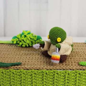 Tonberry Crochet Pattern – Chibi Hooded Creature Amigurumi (PDF)