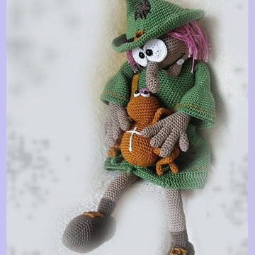 Witch Hazel amigurumi doll