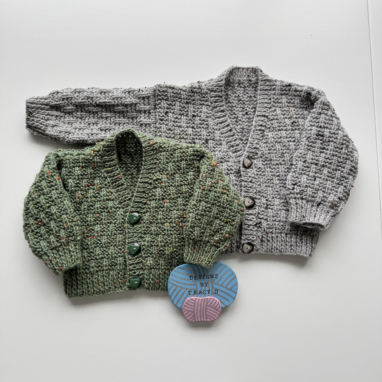 Damon V-neck Baby cardigan knitting pattern 0-9/12mths approx