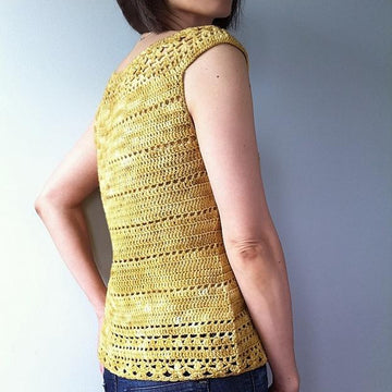 Arianne - floral lace yoke shell