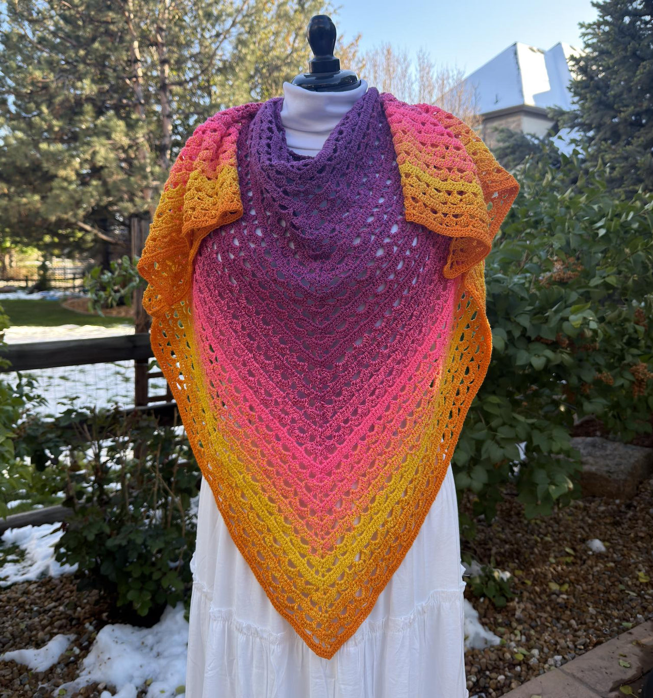 Crochet Pattern: Fry and Leela Shawl