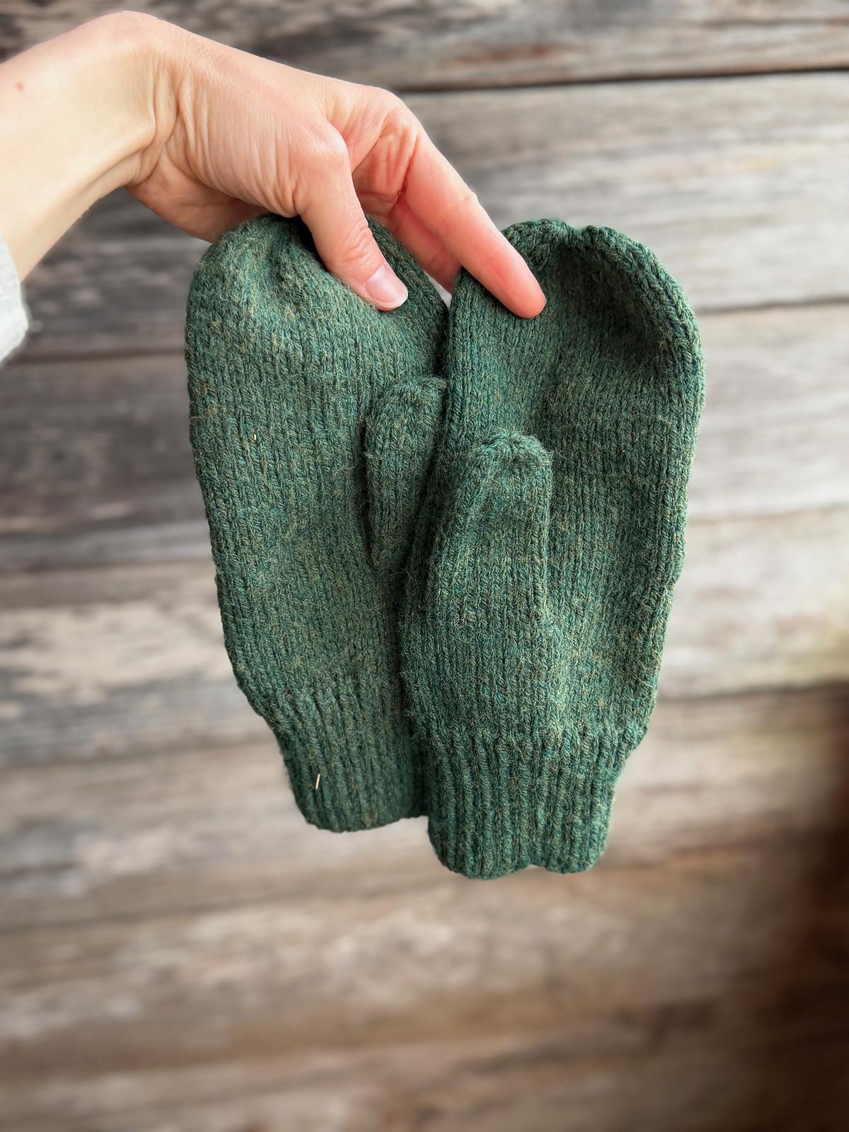 Moo'tiful Mittens