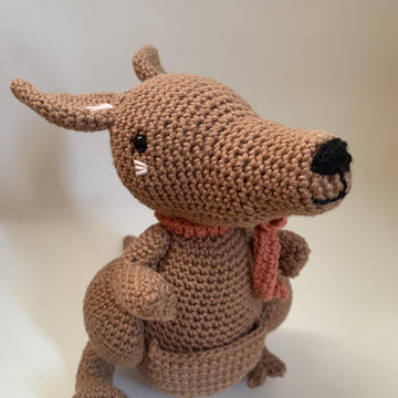 Kangaroo amigurumi