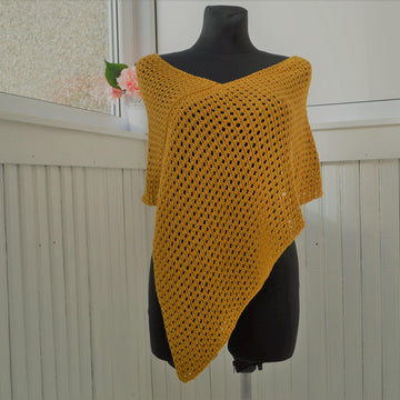 Knitted Poncho1