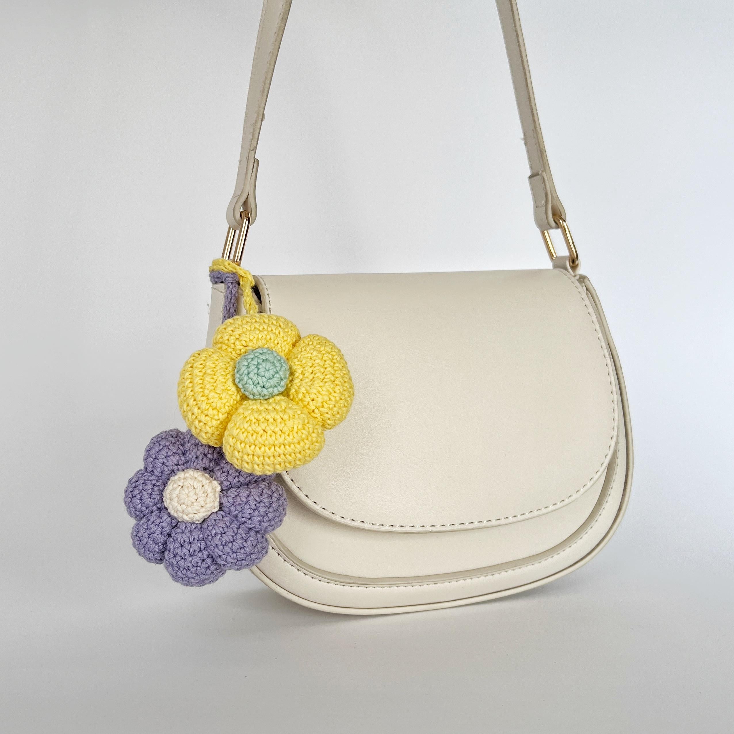 Crochet flower keychain amigurumi pattern keyring Bag charm Crochet car mirror hanging