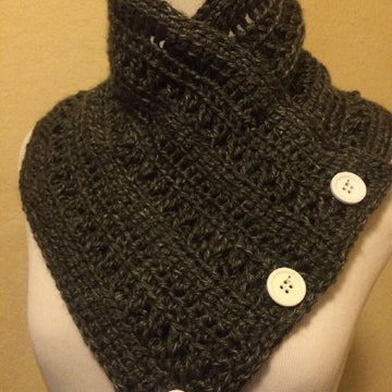 Linked Treble Texture Cowl