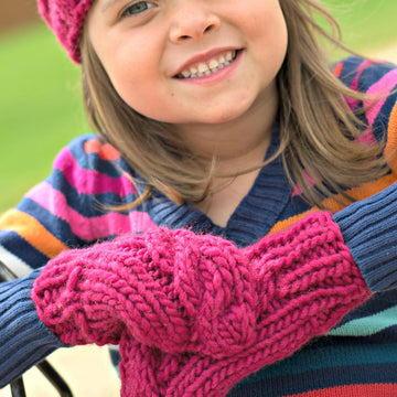 Aurora Mitts