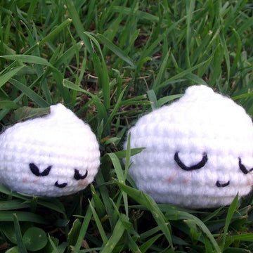 Gwenn the milk drop amigurumi