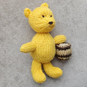 Knitted Classic Pooh