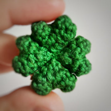 Four Leaf Clover Lucky Shamrock Keychain
