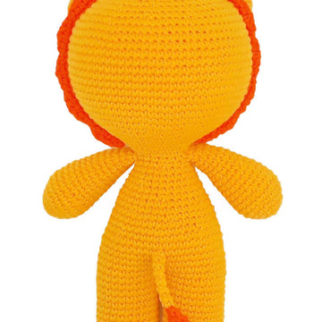 Amigurumi lion