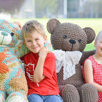 John the Canadian Bear Amigurumi