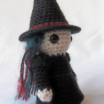 Witch and Wizard Mini Amigurumi