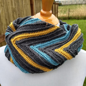 Butterscotch Ripple Cowl